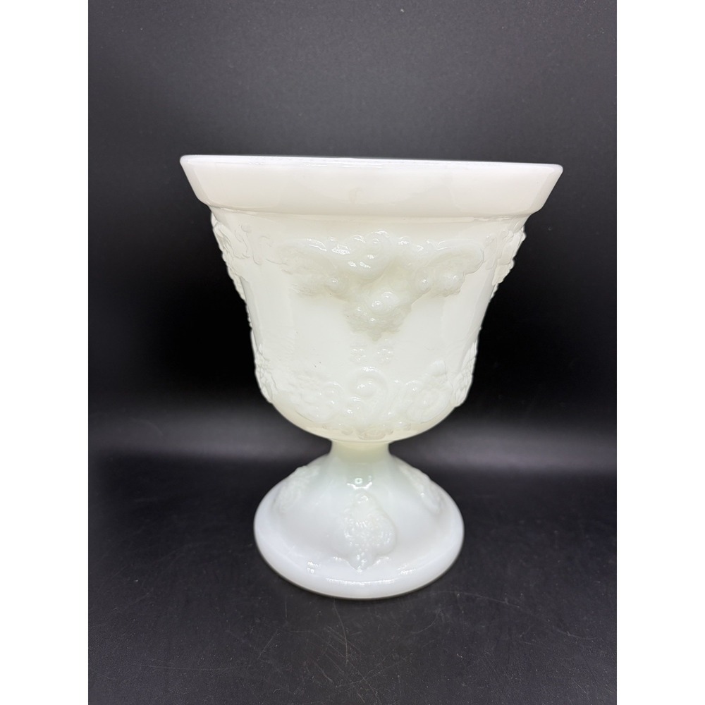 Vintage EO Brody White Milk Glass‎ M4300 Pedestal Vase/Grape Vine